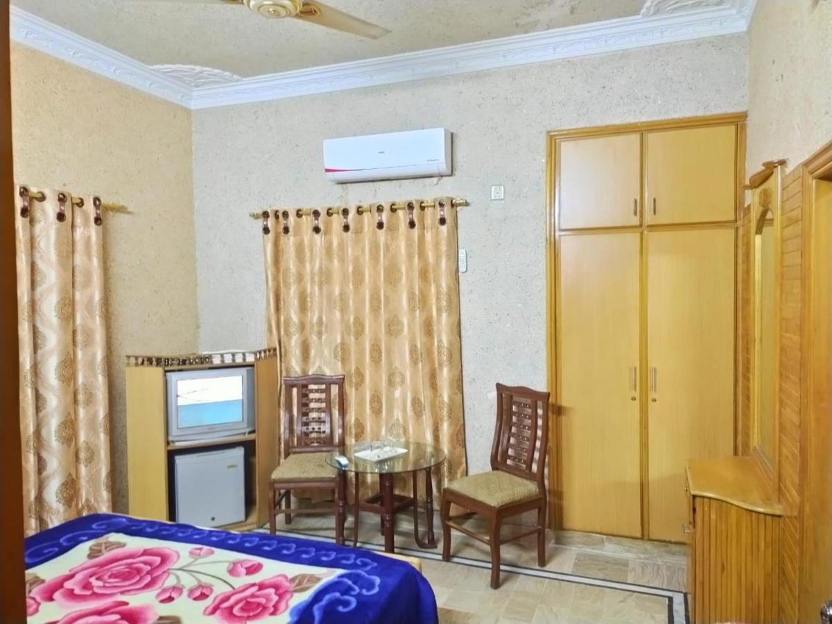 Karachi Motel ภายนอก รูปภาพ