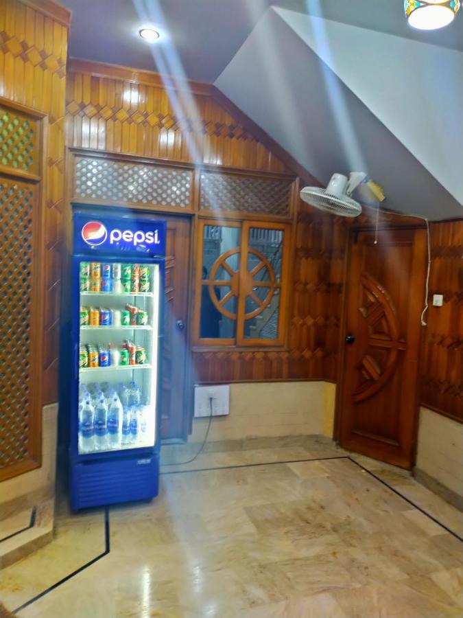 Karachi Motel ภายนอก รูปภาพ